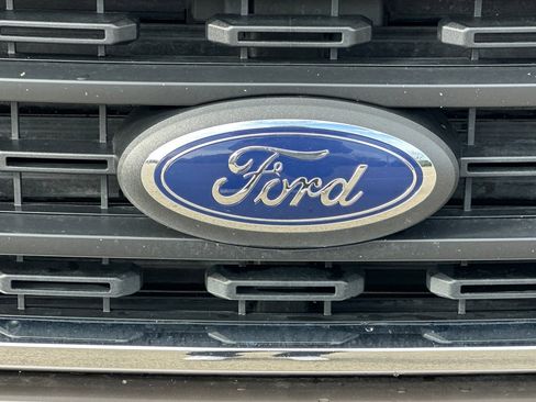 Used 2023 Ford F150 XLT image 43