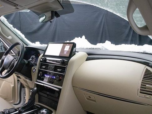 Used 2024 INFINITI QX80 Luxe w/ Cargo Package image 15