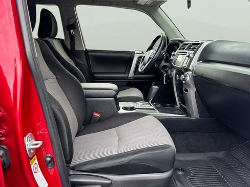 Used 2018 Toyota 4Runner SR5 image 21