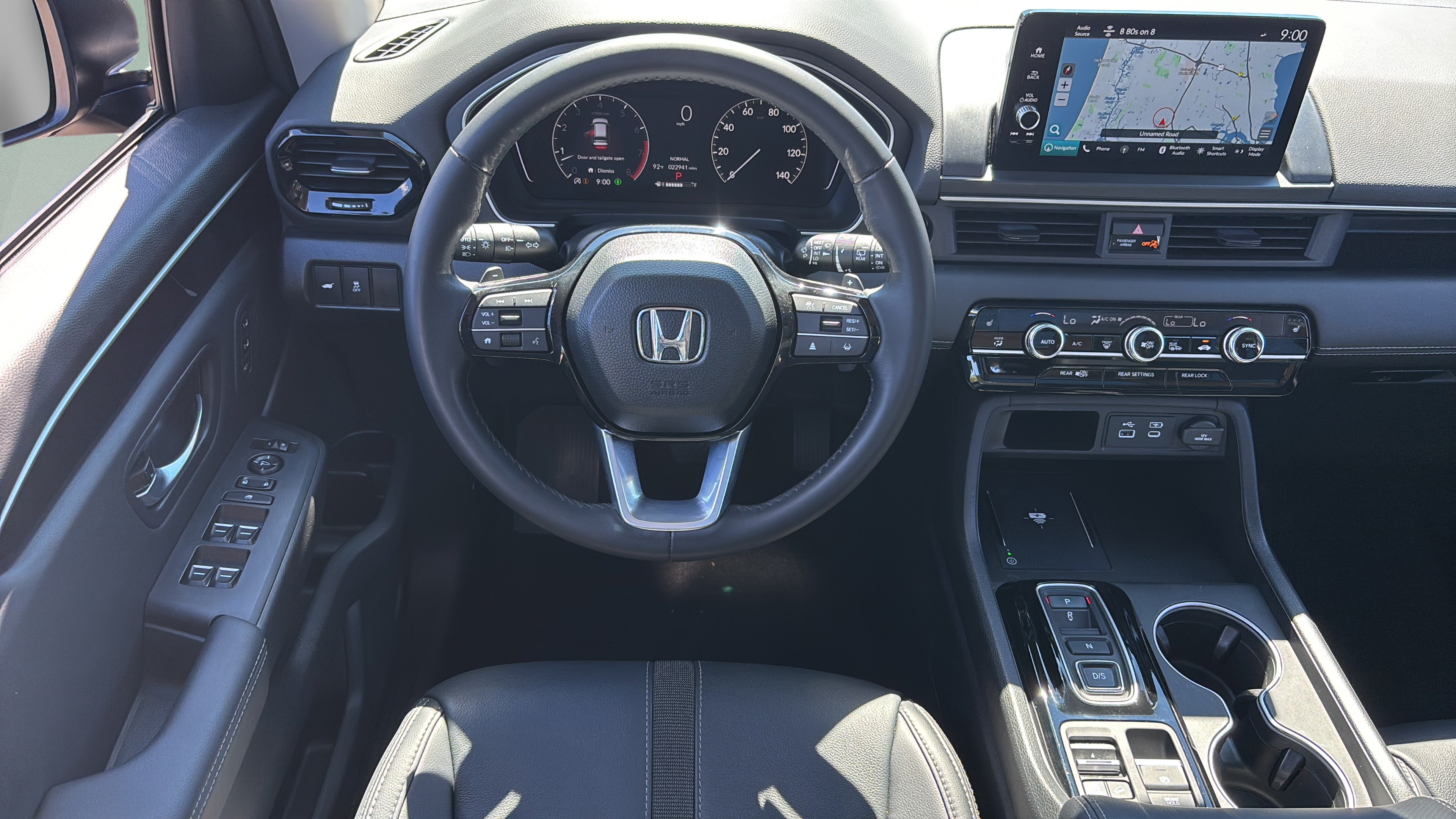 Certified 2025 Honda Pilot Touring image 2