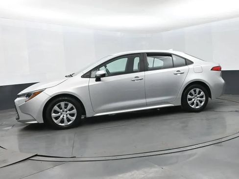 Used 2023 Toyota Corolla LE FWD image 5