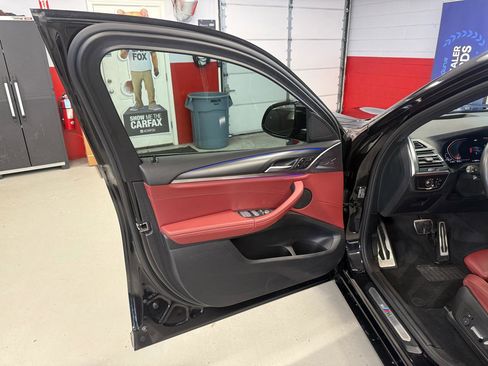 Used 2023 BMW X4 xDrive30i w/ M Sport Package image 31