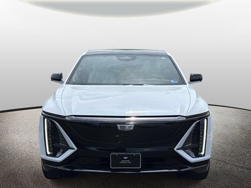 New 2026 Cadillac Lyriq Sport w/ LPO, Floor Liner Package AWD/4WD image 6