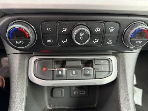 Used 2023 GMC Acadia SLT AWD/4WD image 28