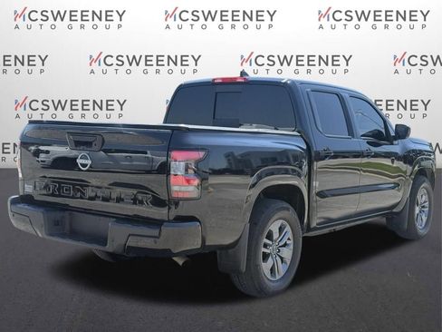 Used 2025 Nissan Frontier SV image 5