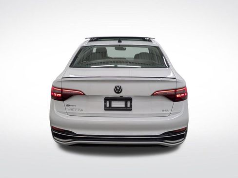 Used 2024 Volkswagen Jetta SEL FWD image 22
