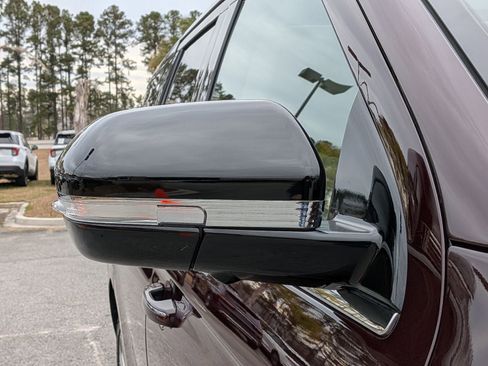 Certified 2023 Lincoln Navigator Reserve image 11