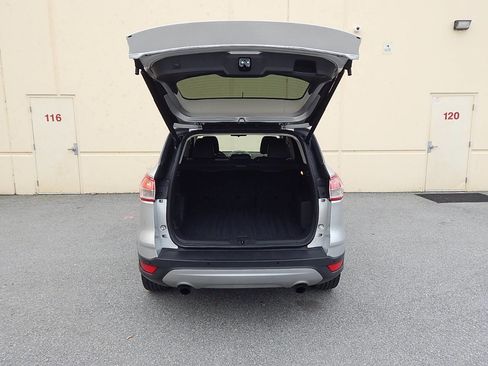 Used 2014 Ford Escape SE w/ SE Chrome Package image 23