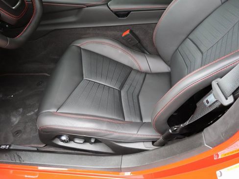 Used 2023 Chevrolet Corvette Stingray Premium Conv w/ Z51 Performance Package image 36