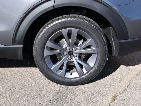 Used 2026 Ford Explorer Active w/ Active Comfort Package image 24