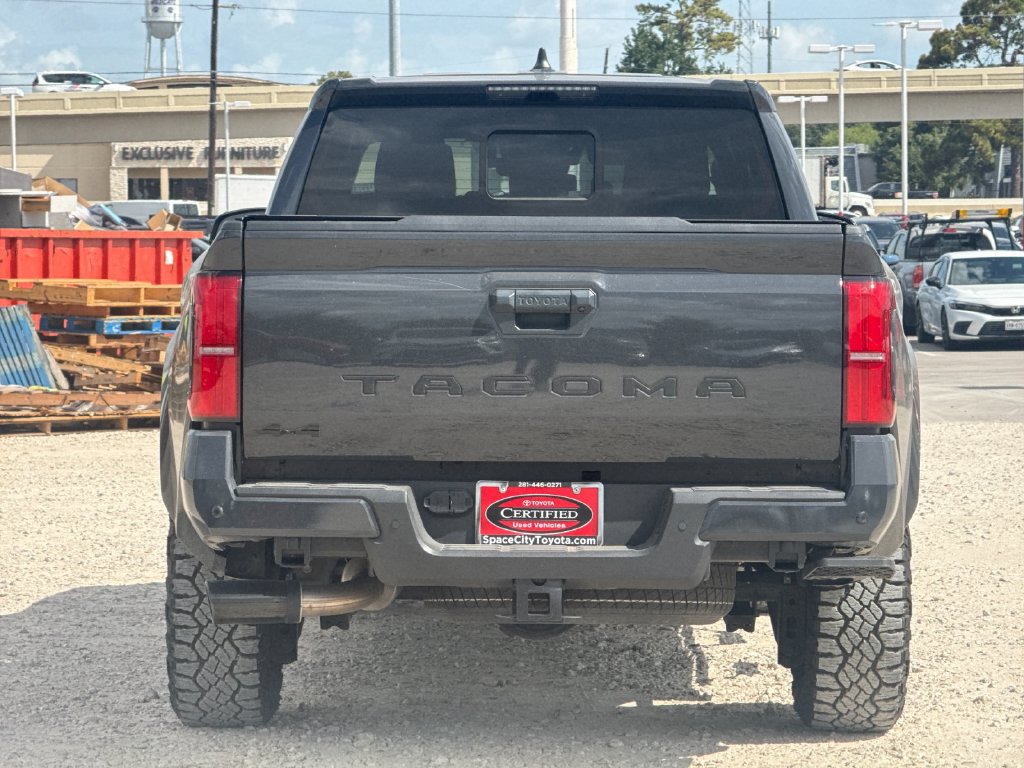 Certified 2025 Toyota Tacoma TRD Sport w/ TRD Sport Upgrade Package AWD/4WD image 5