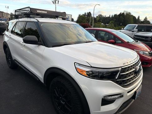 Used 2021 Ford Explorer XLT w/ Equipment Group 202A AWD/4WD image 1