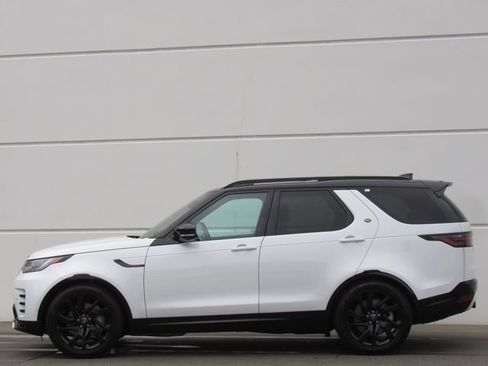 Used 2023 Land Rover Discovery S R-Dynamic AWD/4WD image 4