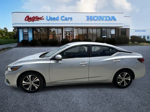 Used 2023 Nissan Sentra SV FWD image 2
