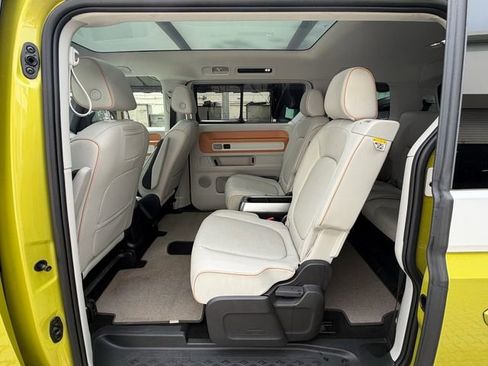 Used 2025 Volkswagen ID. Buzz 1st Edition AWD/4WD image 14