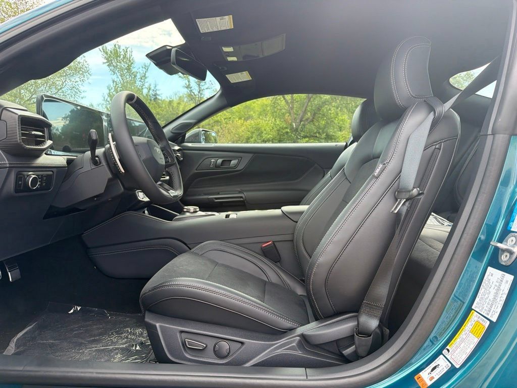 New 2026 Ford Mustang Dark Horse SC w/ Carbon Fiber Exterior Package RWD image 10