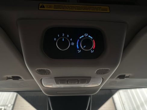 Used 2020 Ford Transit 350 XLT image 17