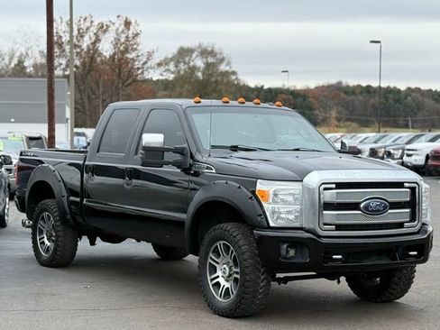 Used 2016 Ford F350 Platinum w/ Platinum Package image 35