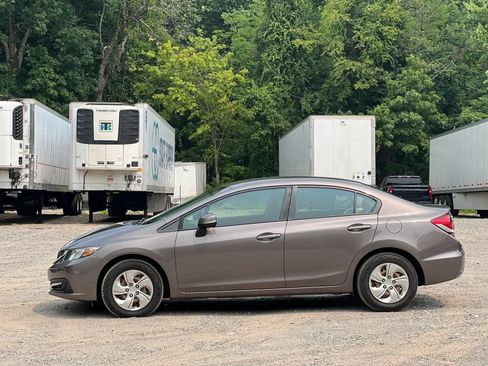 Used 2013 Honda Civic LX image 3