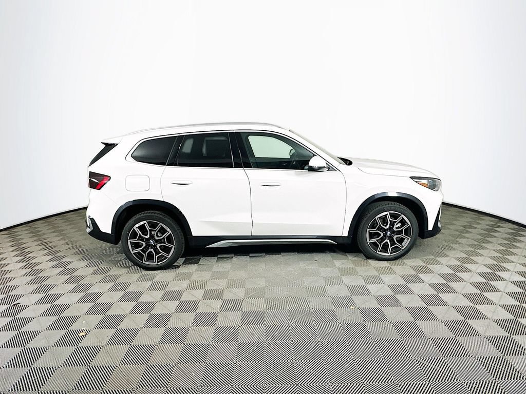 Used 2026 BMW X1 xDrive28i w/ Technology Package AWD/4WD image 9