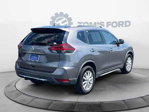 Used 2019 Nissan Rogue SV AWD/4WD image 5