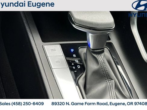 Used 2022 Hyundai Elantra SEL image 24