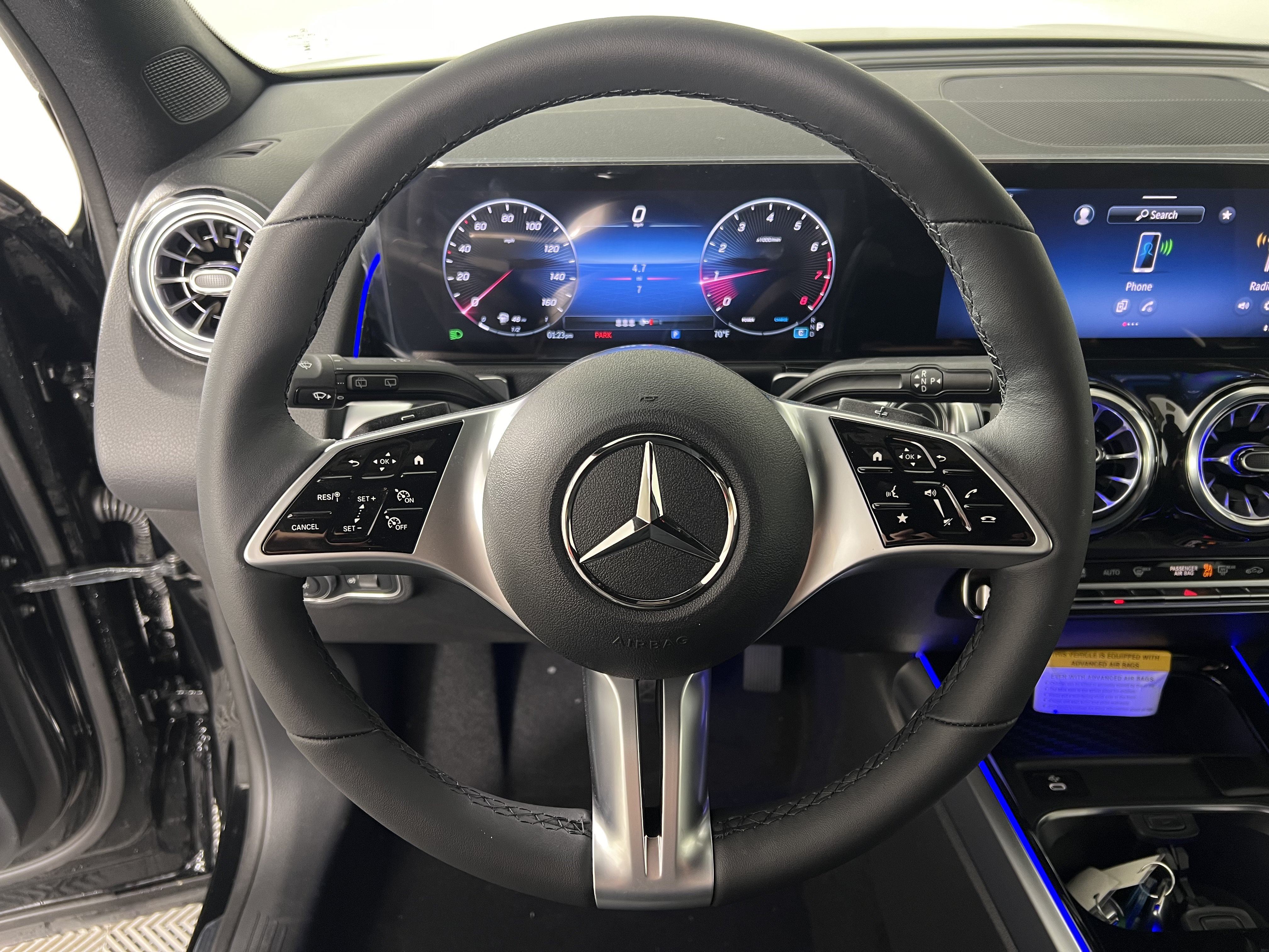 Used 2025 Mercedes-Benz GLB 250 4MATIC image 27