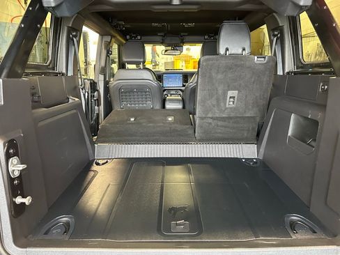 Used 2022 Ford Bronco Everglades image 31