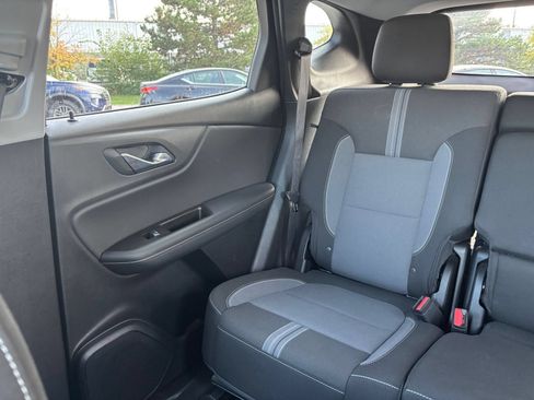 Used 2025 Chevrolet Blazer LT FWD image 35