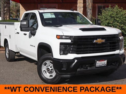 Used 2024 Chevrolet Silverado 2500 W/T w/ WT Convenience Package AWD/4WD image 2