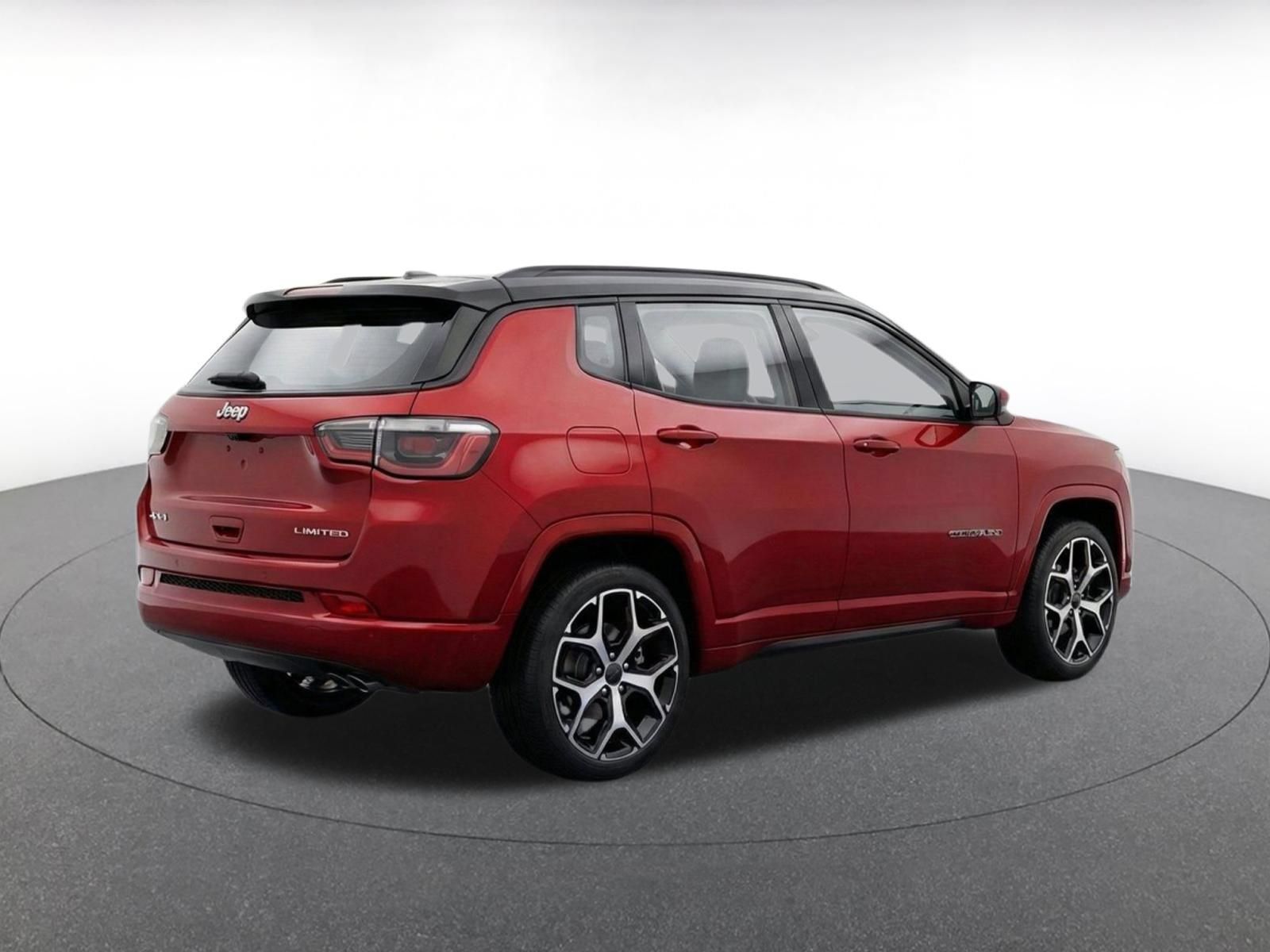 Used 2025 Jeep Compass Limited AWD/4WD image 8
