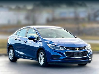 Used 2017 Chevrolet Cruze LT