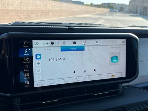 Used 2025 Jeep Wrangler Unlimited Sahara image 19