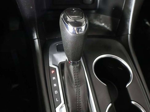 Used 2020 Chevrolet Equinox LT image 45