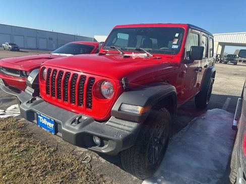 Used 2024 Jeep Wrangler Sport S image 3