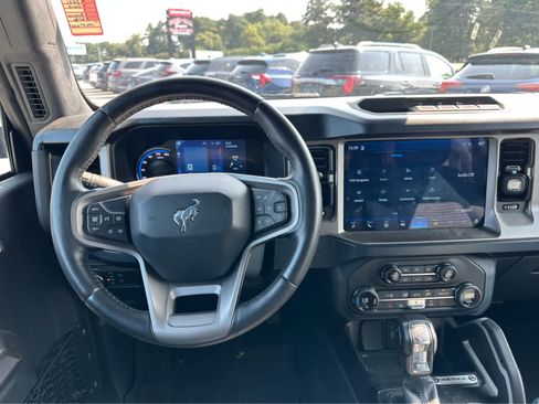 Used 2021 Ford Bronco Outer Banks AWD/4WD image 10