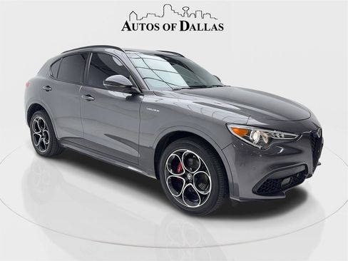 Used 2022 Alfa Romeo Stelvio Veloce image 2