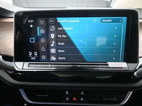 New 2026 Volkswagen Atlas SE FWD image 11