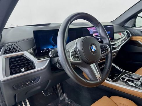 Used 2024 BMW X5 sDrive40i w/ M Sport Package image 9
