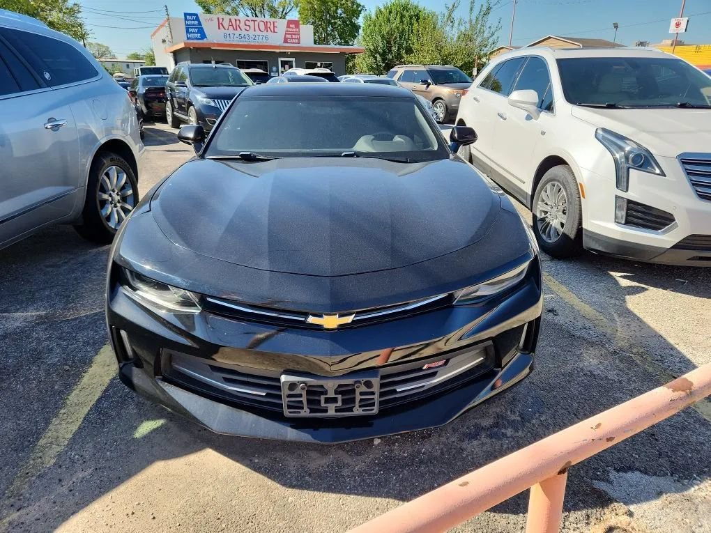 Used 2018 Chevrolet Camaro LT w/ RS Package RWD image 2