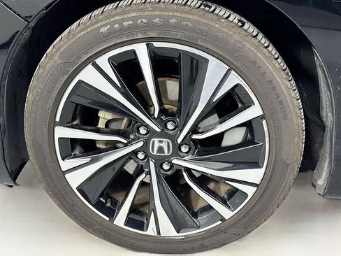 Used 2017 Honda Accord EX image 37