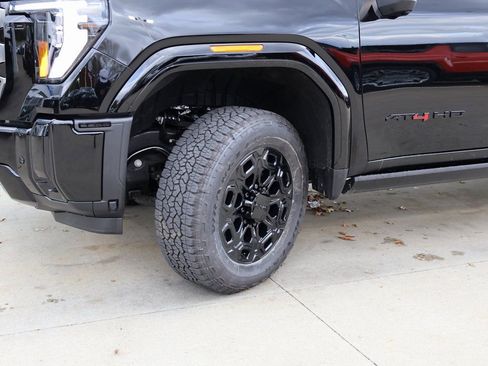New 2026 GMC Sierra 3500 AT4 AWD/4WD image 51