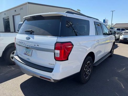 Used 2024 Ford Expedition Max XLT RWD image 2