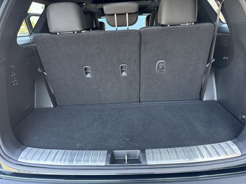 Used 2024 Hyundai Palisade Calligraphy image 12