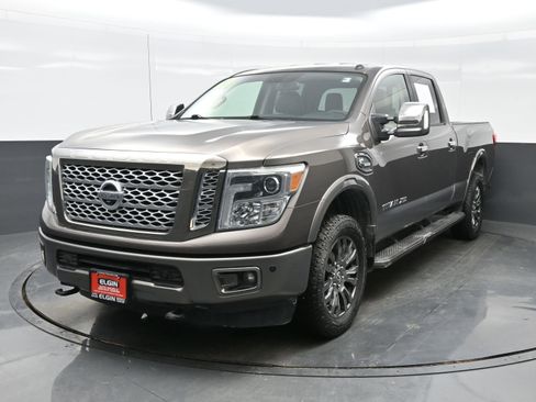 Used 2017 Nissan Titan Platinum Reserve image 2