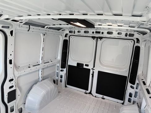 New 2026 RAM ProMaster 2500 w/ Convenience Group FWD image 25