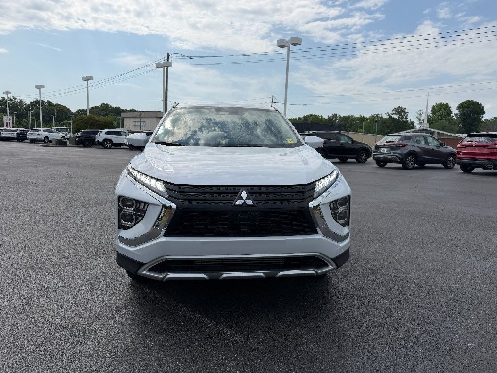 Used 2025 Mitsubishi Eclipse Cross SE AWD/4WD image 2