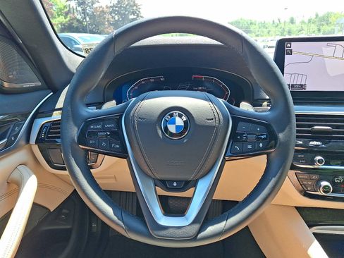 Used 2023 BMW 530i xDrive w/ Premium Package AWD/4WD image 20