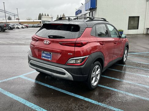 Certified 2022 Hyundai Kona SEL image 5
