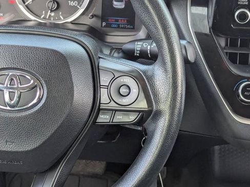 Used 2022 Toyota Corolla LE image 20